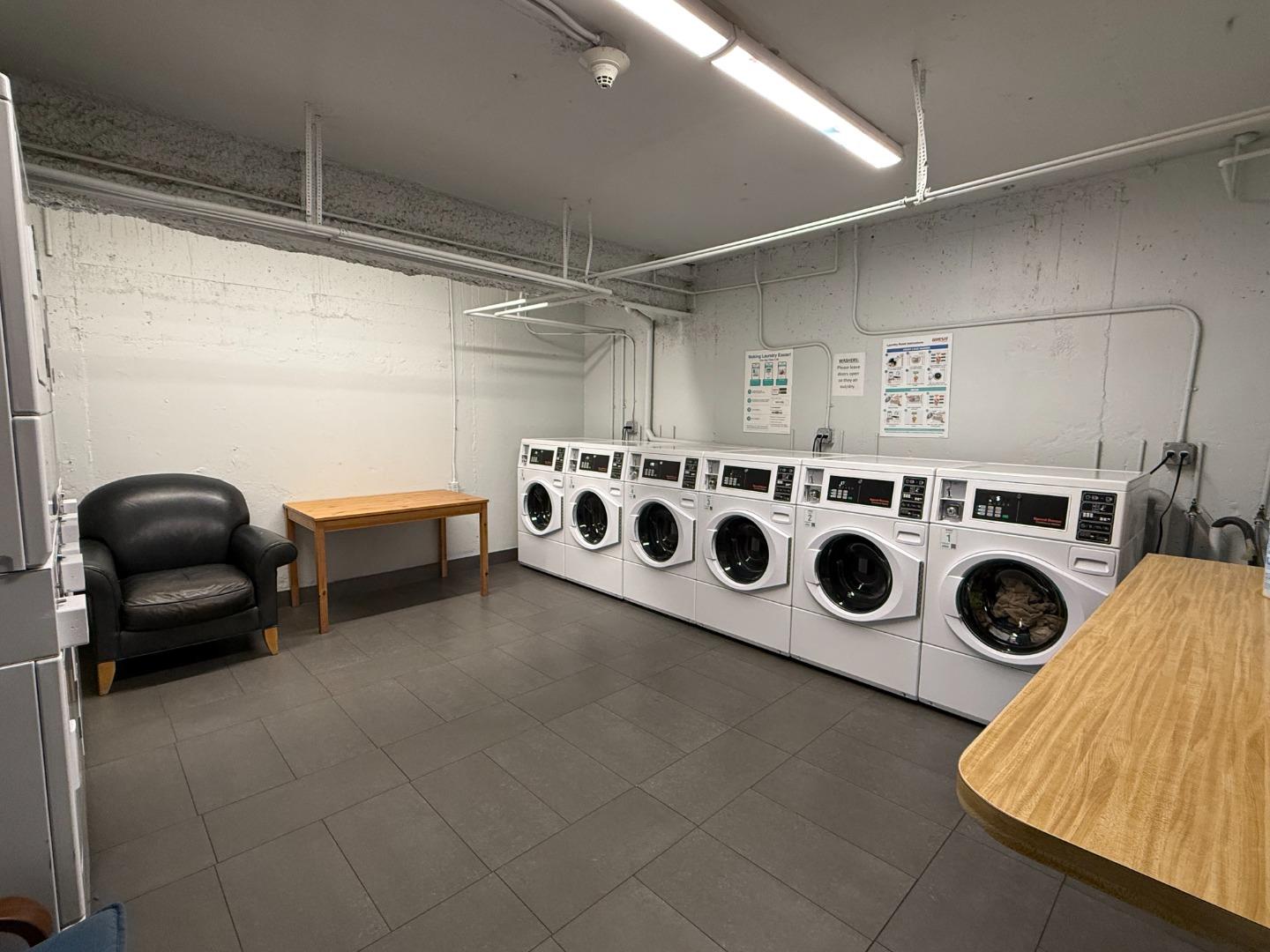 Detail Gallery Image 27 of 42 For 4096 17th St #308,  San Francisco,  CA 94114 - 2 Beds | 1 Baths