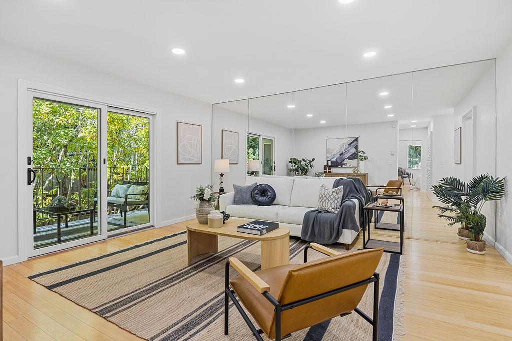 Detail Gallery Image 4 of 42 For 4096 17th St #308,  San Francisco,  CA 94114 - 2 Beds | 1 Baths