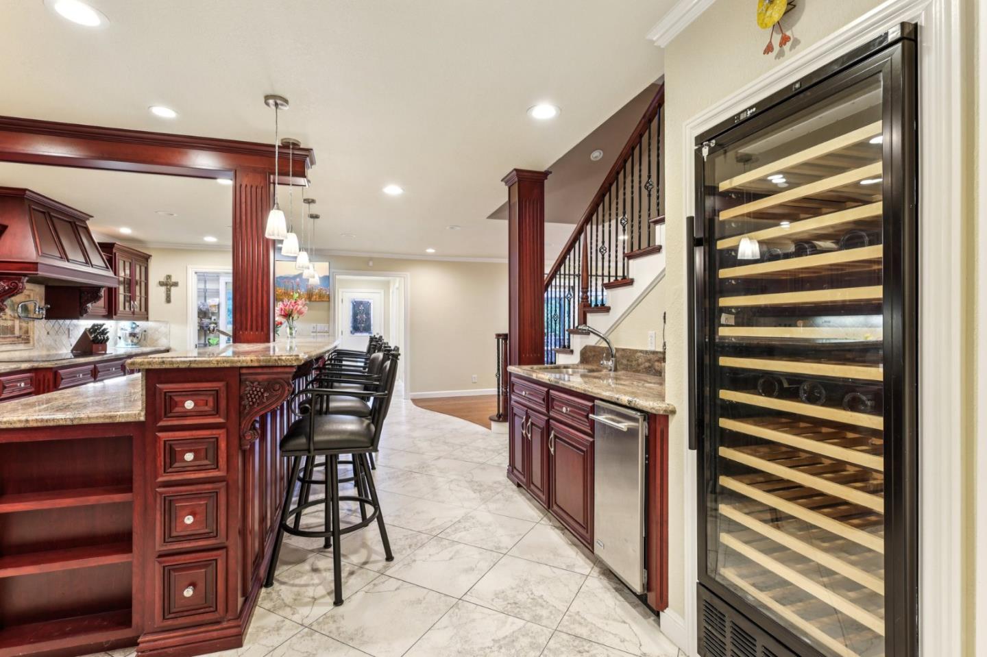 Detail Gallery Image 12 of 48 For 2150 Green Acres Ln, Morgan Hill,  CA 95037 - 5 Beds | 5 Baths