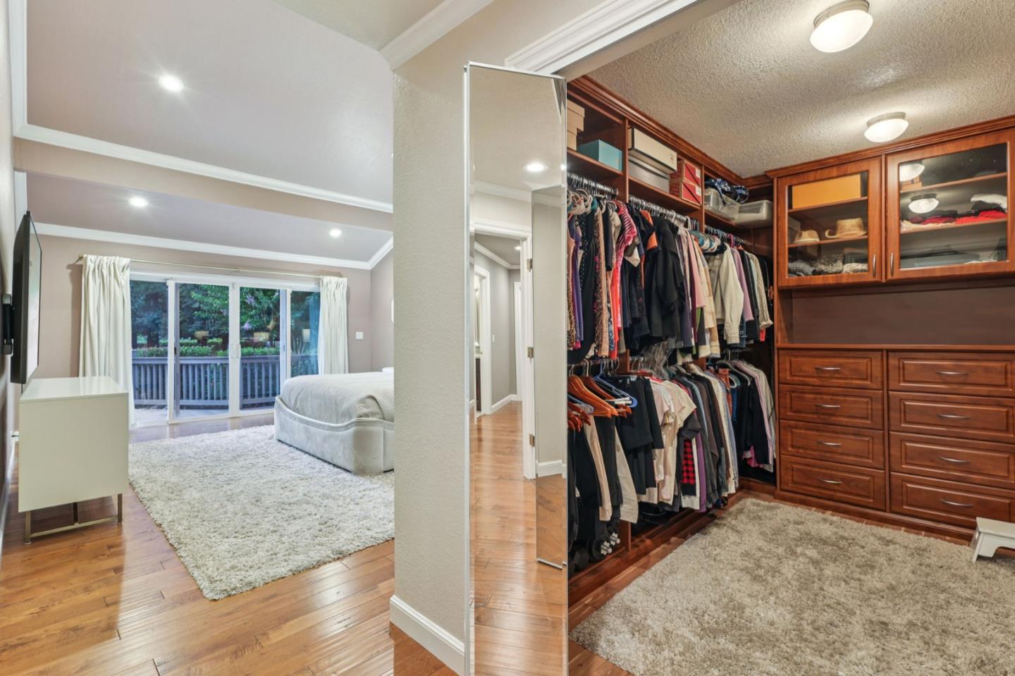 Detail Gallery Image 16 of 48 For 2150 Green Acres Ln, Morgan Hill,  CA 95037 - 5 Beds | 5 Baths