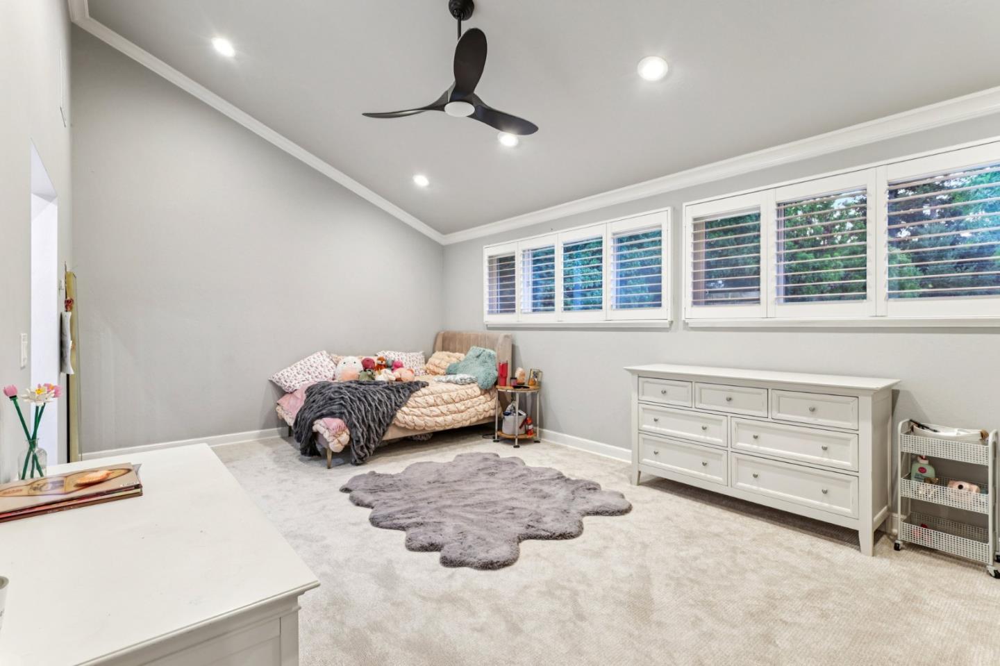 Detail Gallery Image 28 of 48 For 2150 Green Acres Ln, Morgan Hill,  CA 95037 - 5 Beds | 5 Baths