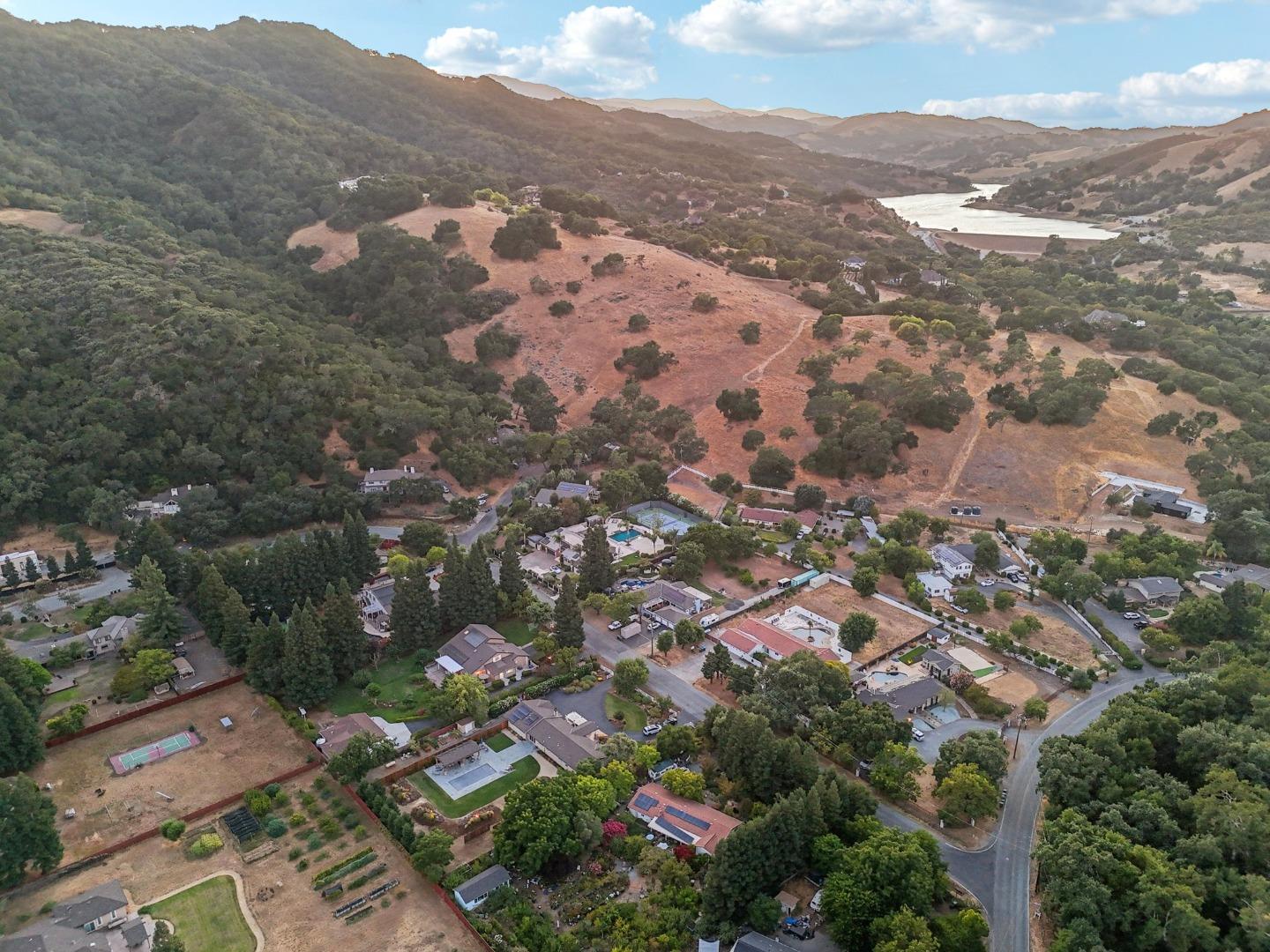 Detail Gallery Image 44 of 48 For 2150 Green Acres Ln, Morgan Hill,  CA 95037 - 5 Beds | 5 Baths