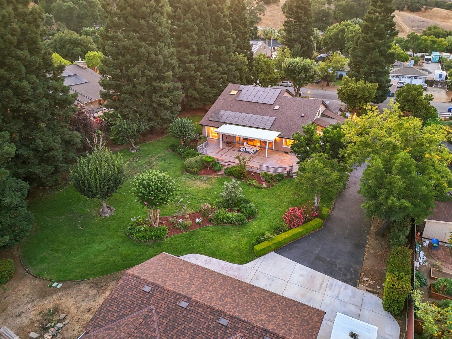 Detail Gallery Image 47 of 48 For 2150 Green Acres Ln, Morgan Hill,  CA 95037 - 5 Beds | 5 Baths