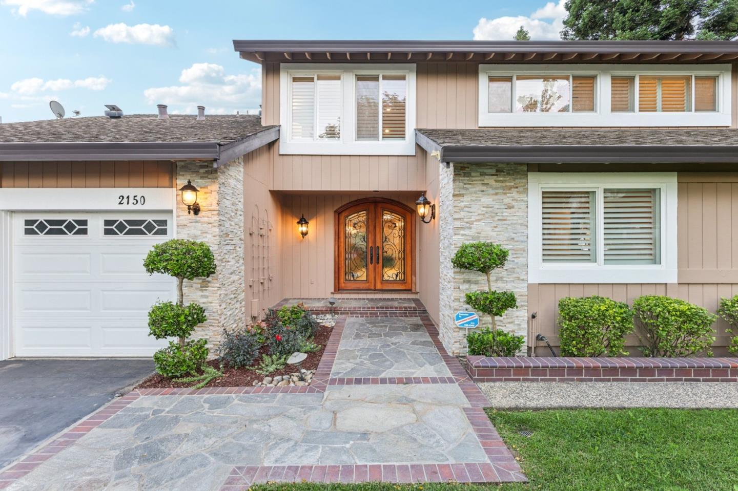 Detail Gallery Image 5 of 48 For 2150 Green Acres Ln, Morgan Hill,  CA 95037 - 5 Beds | 5 Baths