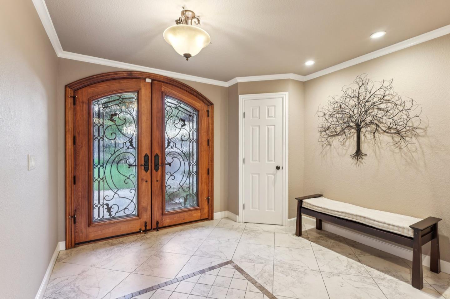 Detail Gallery Image 6 of 48 For 2150 Green Acres Ln, Morgan Hill,  CA 95037 - 5 Beds | 5 Baths