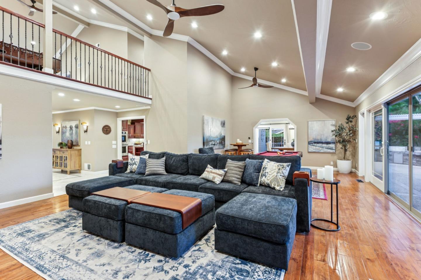 Detail Gallery Image 9 of 48 For 2150 Green Acres Ln, Morgan Hill,  CA 95037 - 5 Beds | 5 Baths
