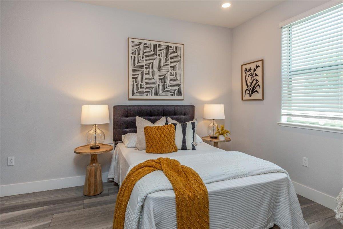 Detail Gallery Image 17 of 33 For 5736 Vibrant Loop, San Jose,  CA 95119 - 3 Beds | 3/1 Baths