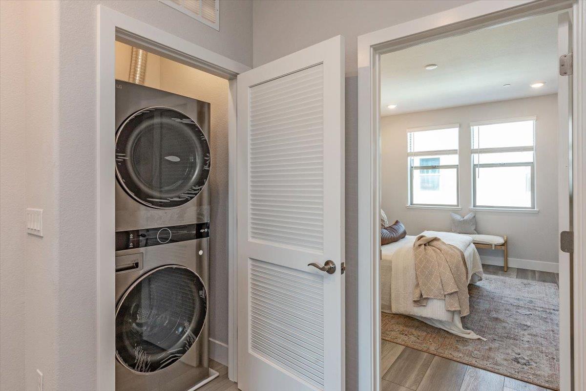 Detail Gallery Image 21 of 33 For 5736 Vibrant Loop, San Jose,  CA 95119 - 3 Beds | 3/1 Baths