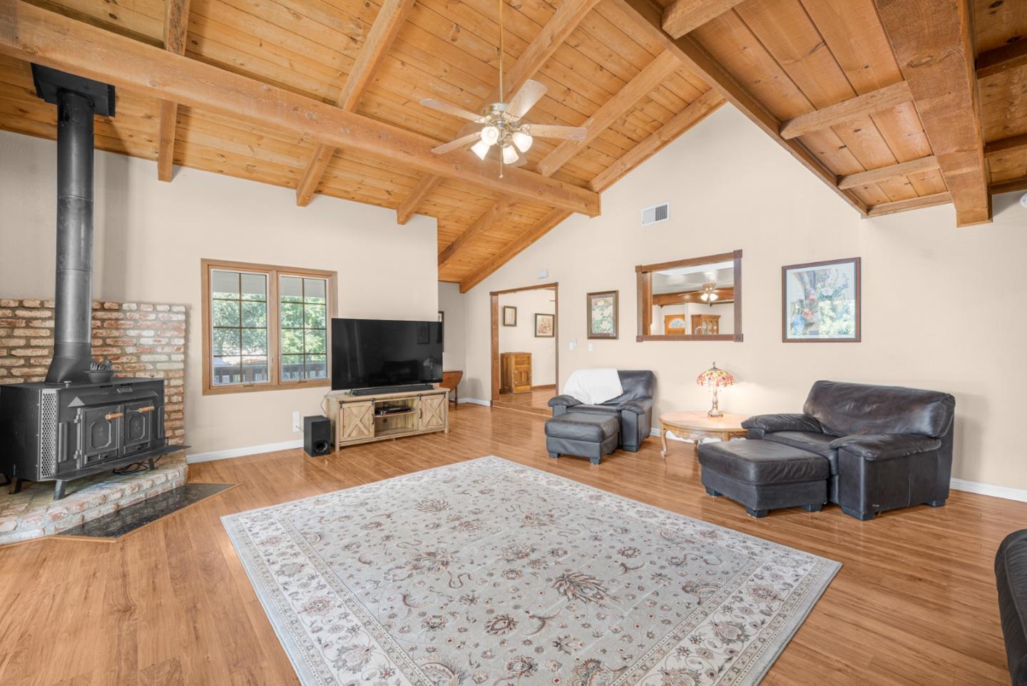Detail Gallery Image 11 of 38 For 11945 New Ave, Gilroy,  CA 95020 - 4 Beds | 3 Baths