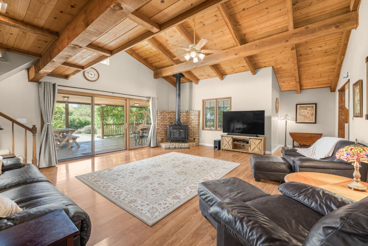 Detail Gallery Image 12 of 38 For 11945 New Ave, Gilroy,  CA 95020 - 4 Beds | 3 Baths