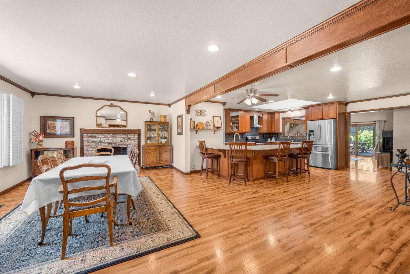 Detail Gallery Image 3 of 38 For 11945 New Ave, Gilroy,  CA 95020 - 4 Beds | 3 Baths