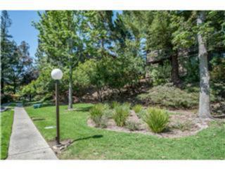Detail Gallery Image 22 of 28 For 3382 Brittan Ave #17,  San Carlos,  CA 94070 - 2 Beds | 2 Baths