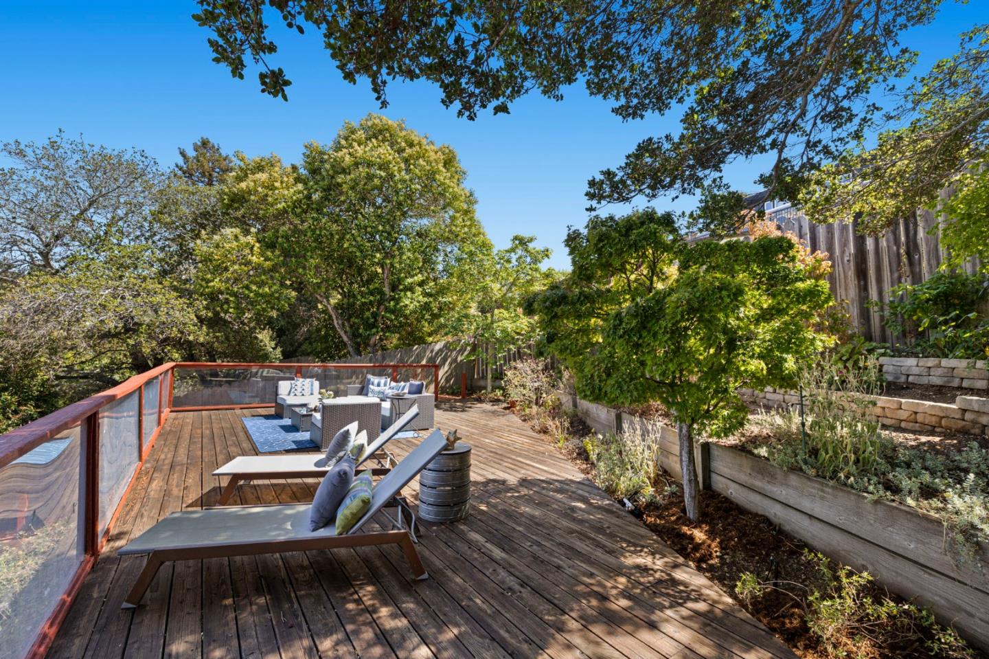 Detail Gallery Image 101 of 147 For 2310 Wooster Ave, Belmont,  CA 94002 - 3 Beds | 2 Baths