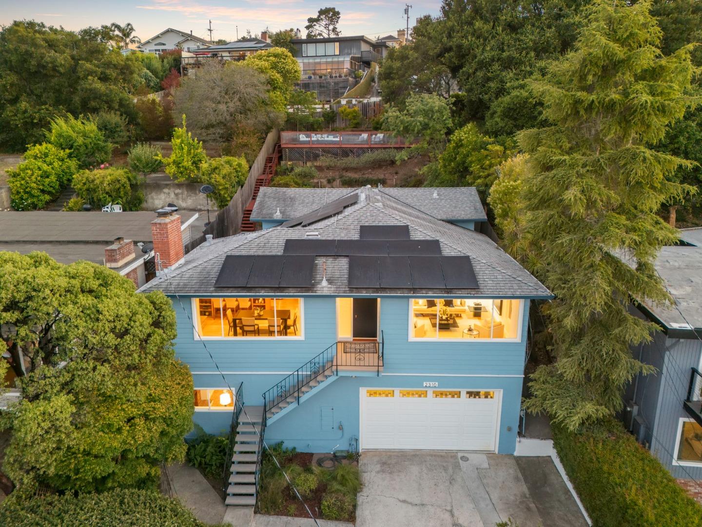 Detail Gallery Image 118 of 147 For 2310 Wooster Ave, Belmont,  CA 94002 - 3 Beds | 2 Baths