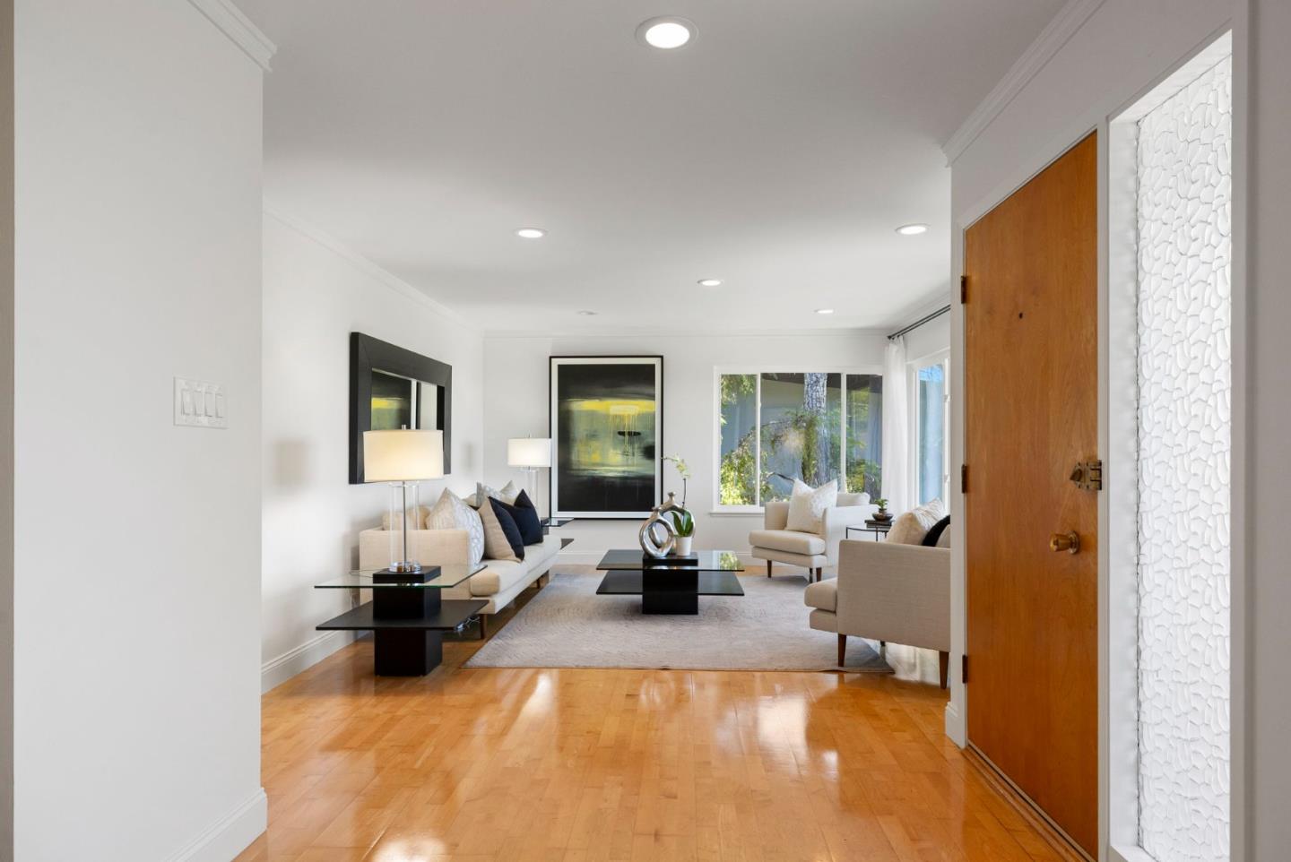 Detail Gallery Image 13 of 147 For 2310 Wooster Ave, Belmont,  CA 94002 - 3 Beds | 2 Baths