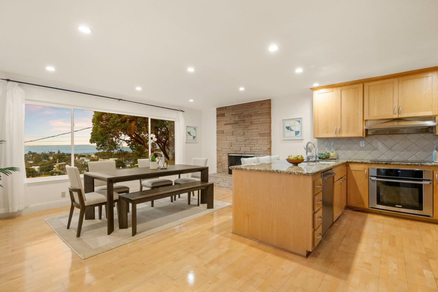 Detail Gallery Image 136 of 147 For 2310 Wooster Ave, Belmont,  CA 94002 - 3 Beds | 2 Baths