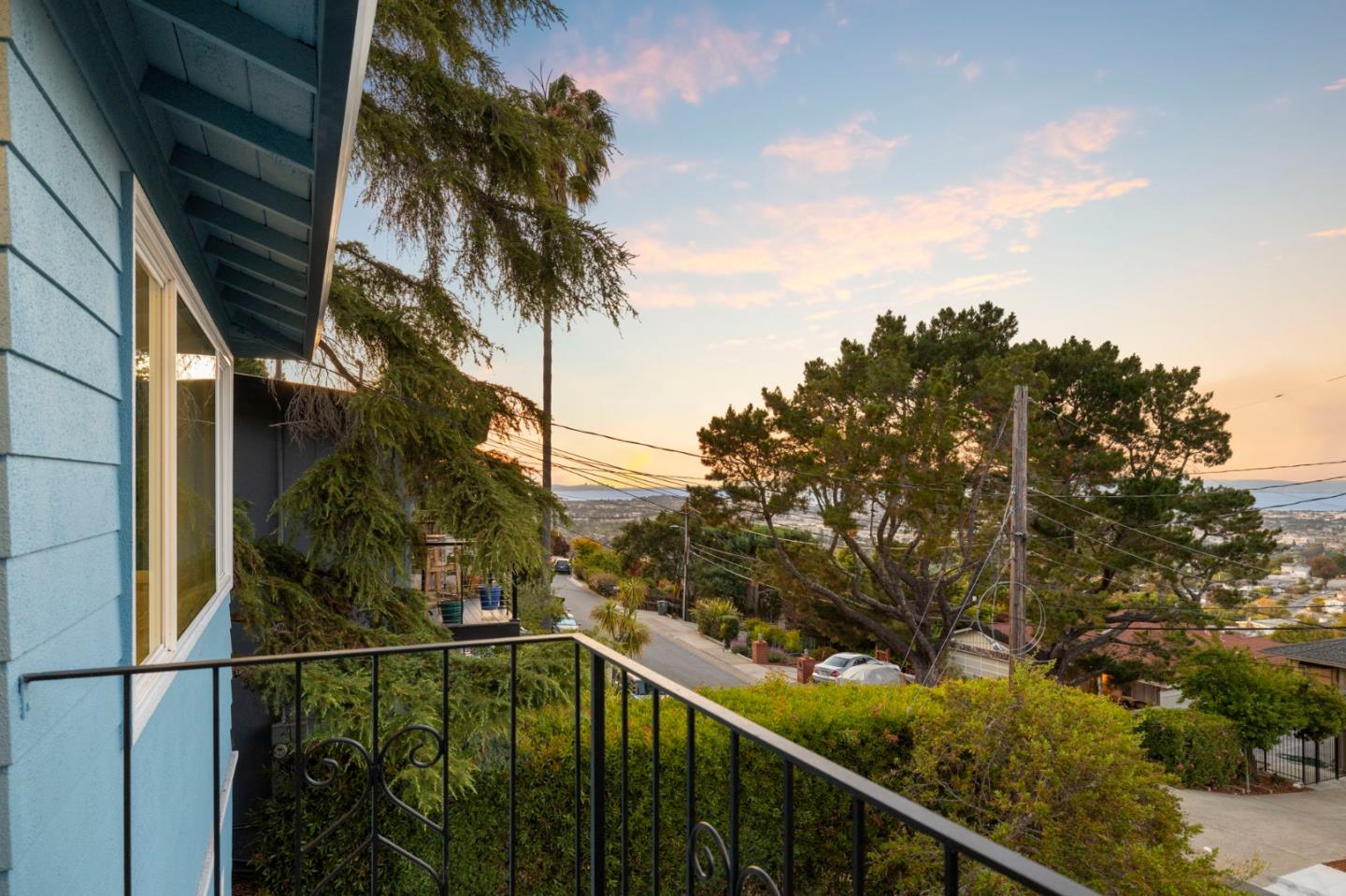 Detail Gallery Image 145 of 147 For 2310 Wooster Ave, Belmont,  CA 94002 - 3 Beds | 2 Baths