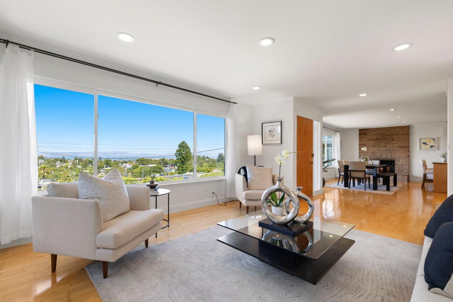 Detail Gallery Image 17 of 147 For 2310 Wooster Ave, Belmont,  CA 94002 - 3 Beds | 2 Baths