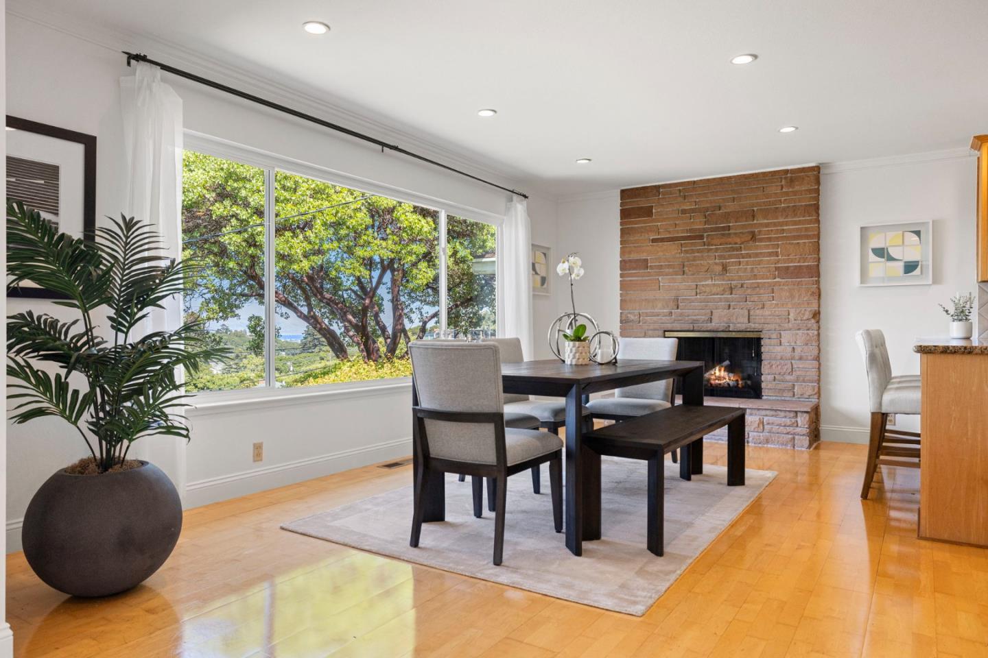 Detail Gallery Image 25 of 147 For 2310 Wooster Ave, Belmont,  CA 94002 - 3 Beds | 2 Baths
