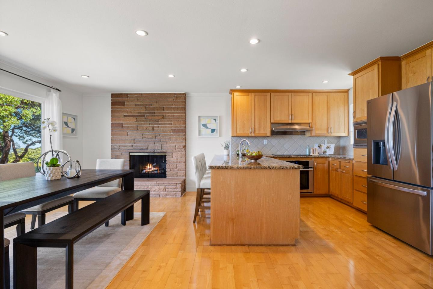 Detail Gallery Image 26 of 147 For 2310 Wooster Ave, Belmont,  CA 94002 - 3 Beds | 2 Baths