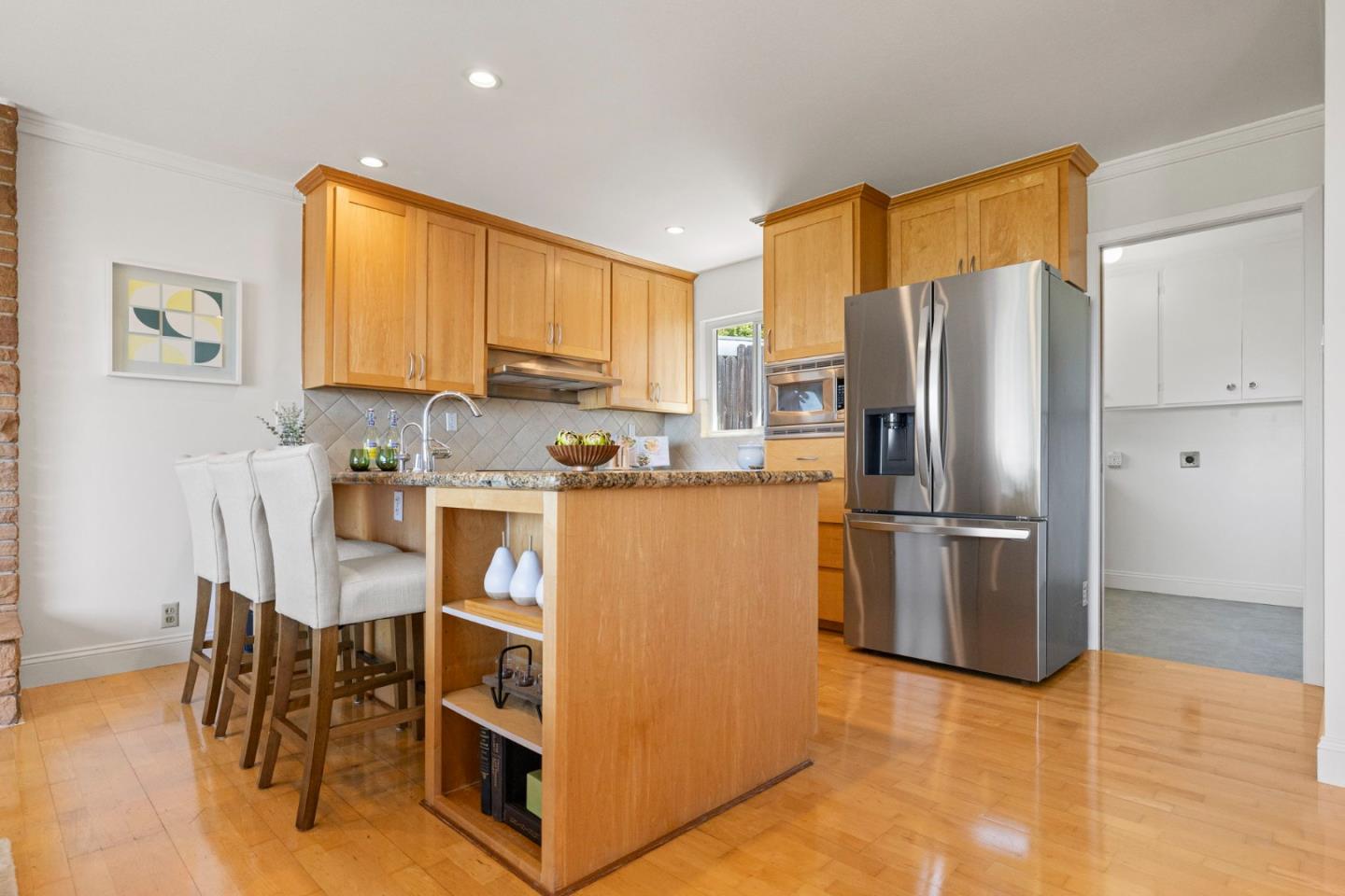 Detail Gallery Image 31 of 147 For 2310 Wooster Ave, Belmont,  CA 94002 - 3 Beds | 2 Baths