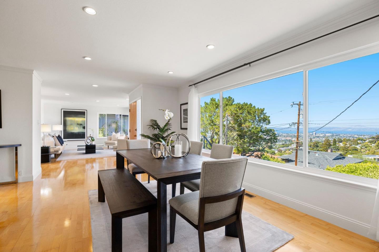 Detail Gallery Image 34 of 147 For 2310 Wooster Ave, Belmont,  CA 94002 - 3 Beds | 2 Baths