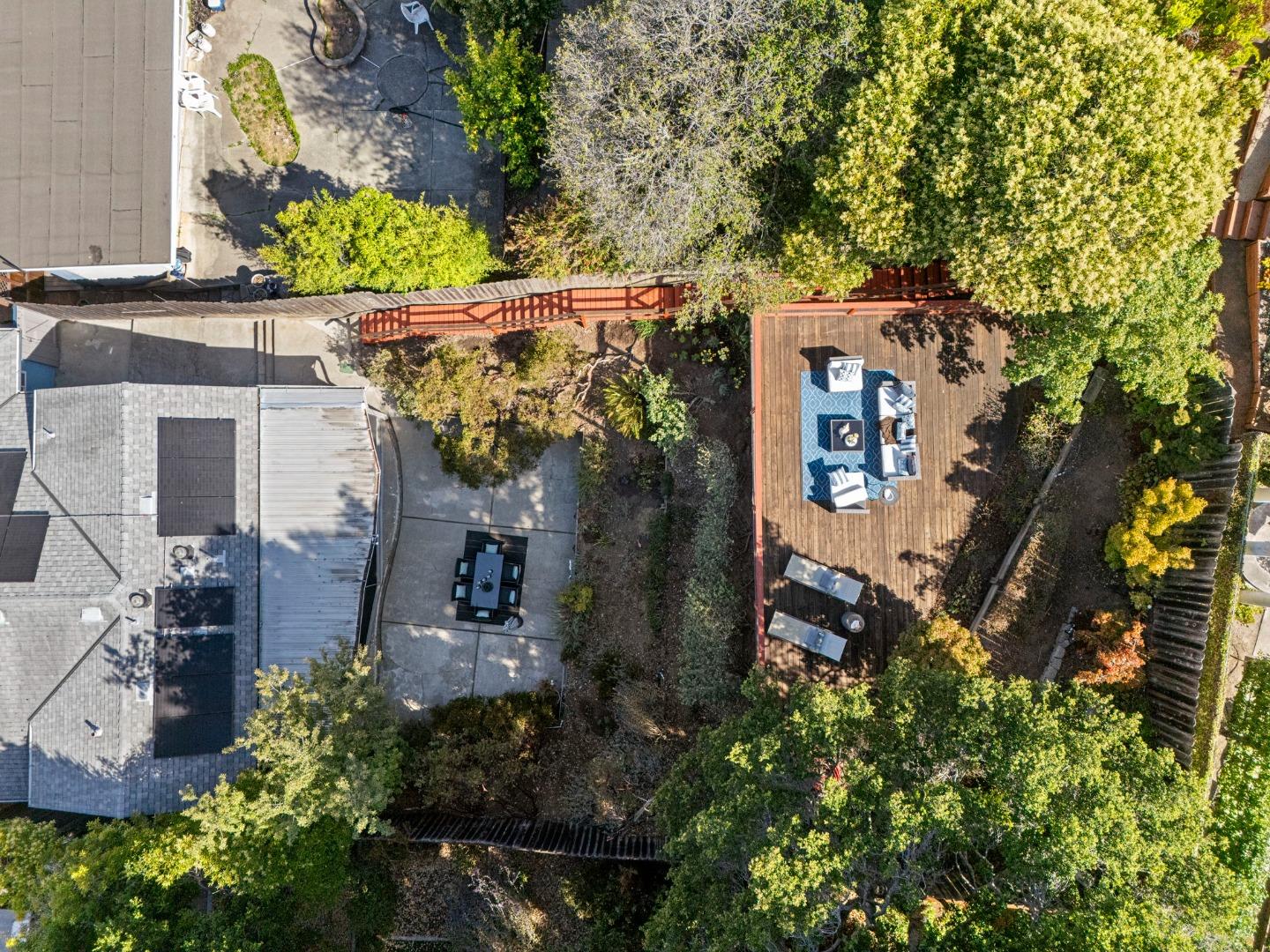 Detail Gallery Image 85 of 147 For 2310 Wooster Ave, Belmont,  CA 94002 - 3 Beds | 2 Baths