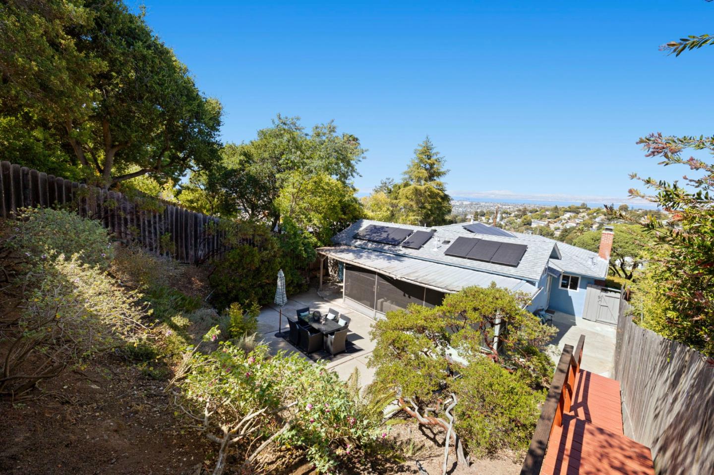 Detail Gallery Image 95 of 147 For 2310 Wooster Ave, Belmont,  CA 94002 - 3 Beds | 2 Baths