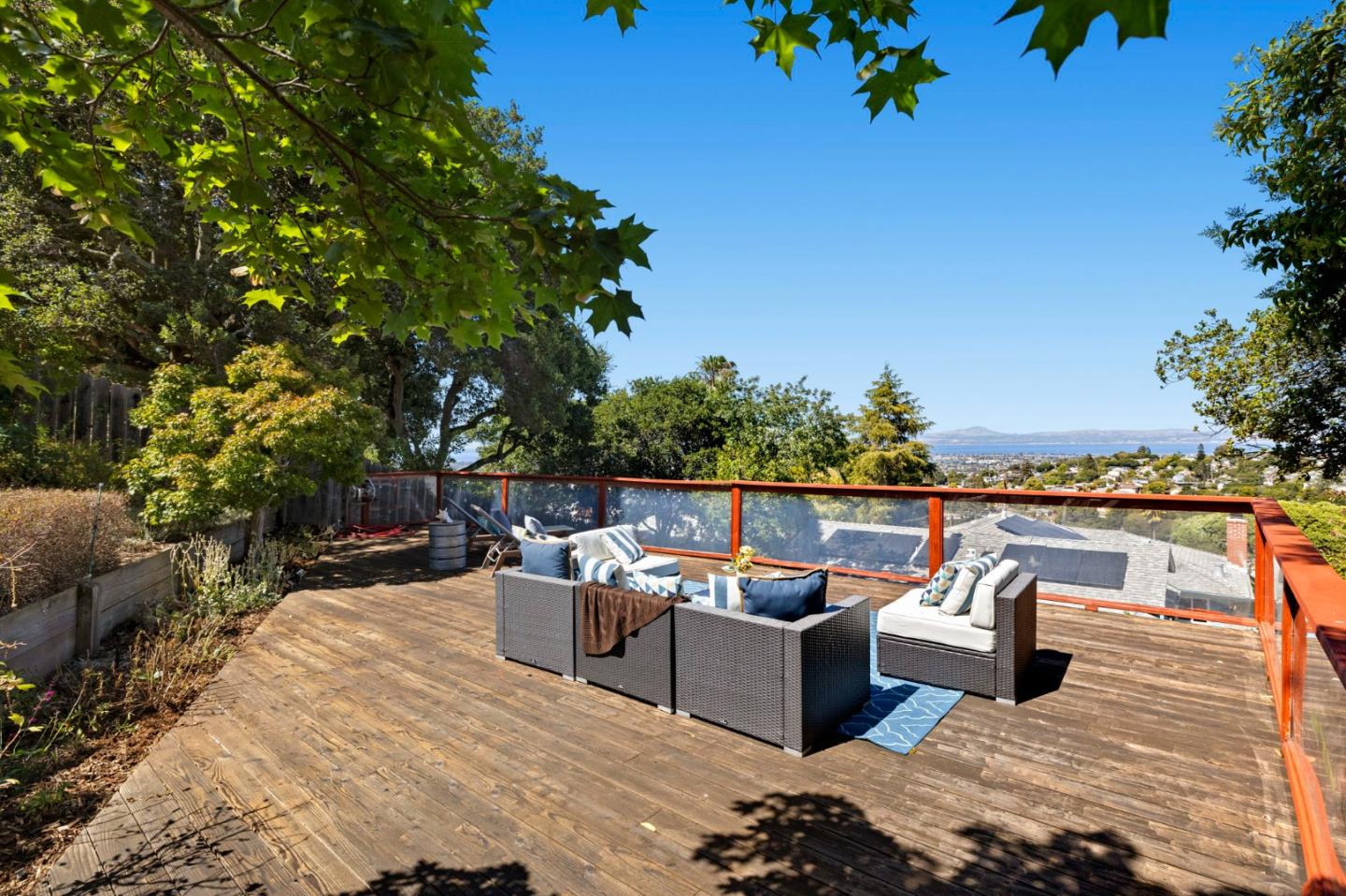 Detail Gallery Image 97 of 147 For 2310 Wooster Ave, Belmont,  CA 94002 - 3 Beds | 2 Baths