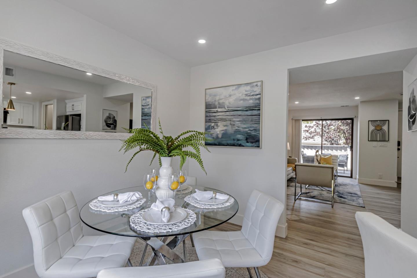 Detail Gallery Image 17 of 41 For 155 Monte Villa Ct, Campbell,  CA 95008 - 2 Beds | 2/1 Baths