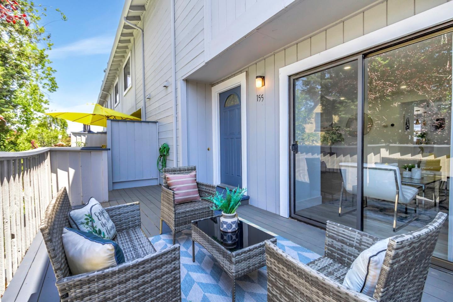 Detail Gallery Image 4 of 41 For 155 Monte Villa Ct, Campbell,  CA 95008 - 2 Beds | 2/1 Baths
