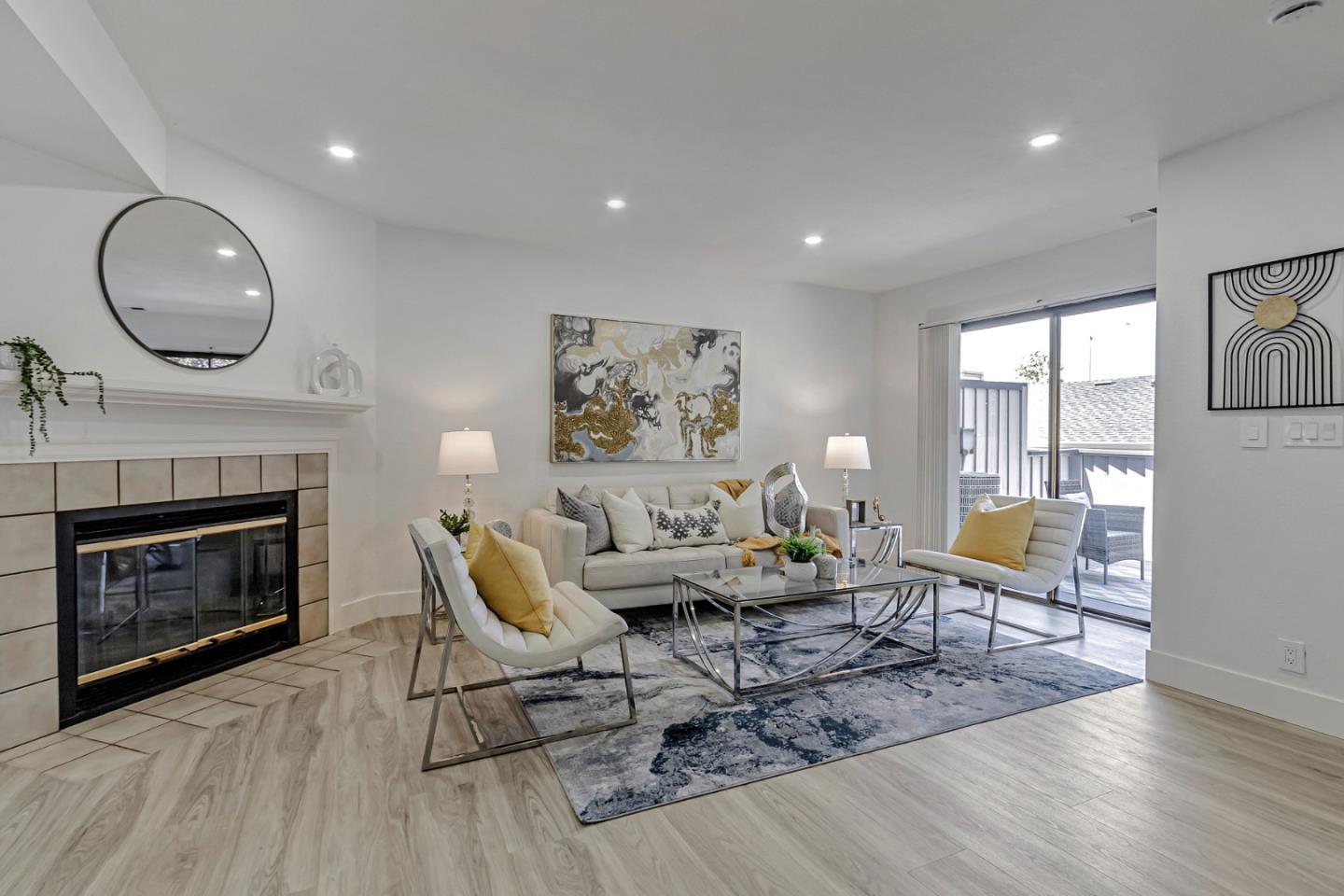 Detail Gallery Image 6 of 41 For 155 Monte Villa Ct, Campbell,  CA 95008 - 2 Beds | 2/1 Baths