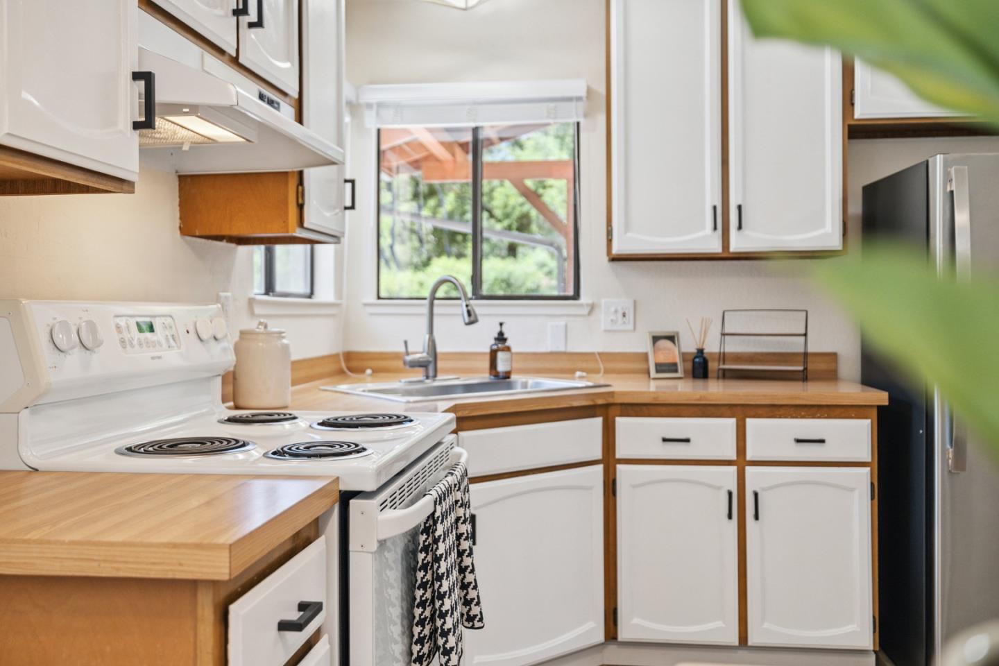 Detail Gallery Image 9 of 45 For 420 Midway Ranch Rd, Boulder Creek,  CA 95006 - 2 Beds | 1 Baths