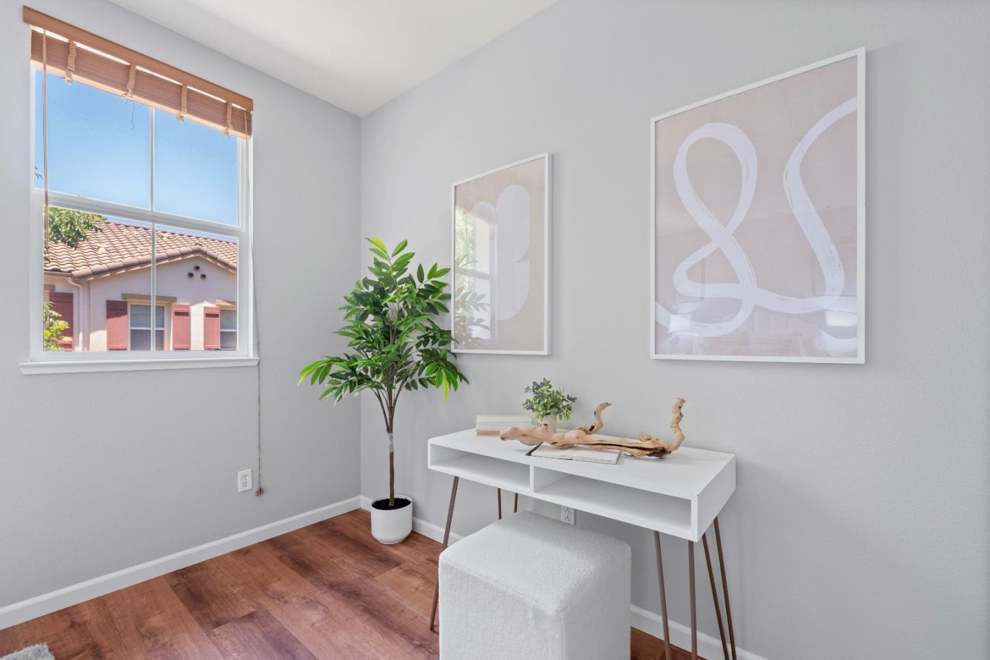 Detail Gallery Image 25 of 51 For 708 Grandview Ter, San Jose,  CA 95133 - 3 Beds | 3 Baths