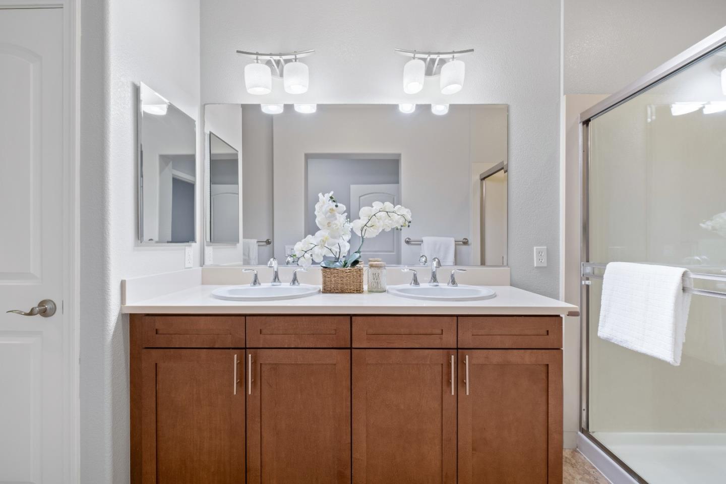 Detail Gallery Image 26 of 51 For 708 Grandview Ter, San Jose,  CA 95133 - 3 Beds | 3 Baths