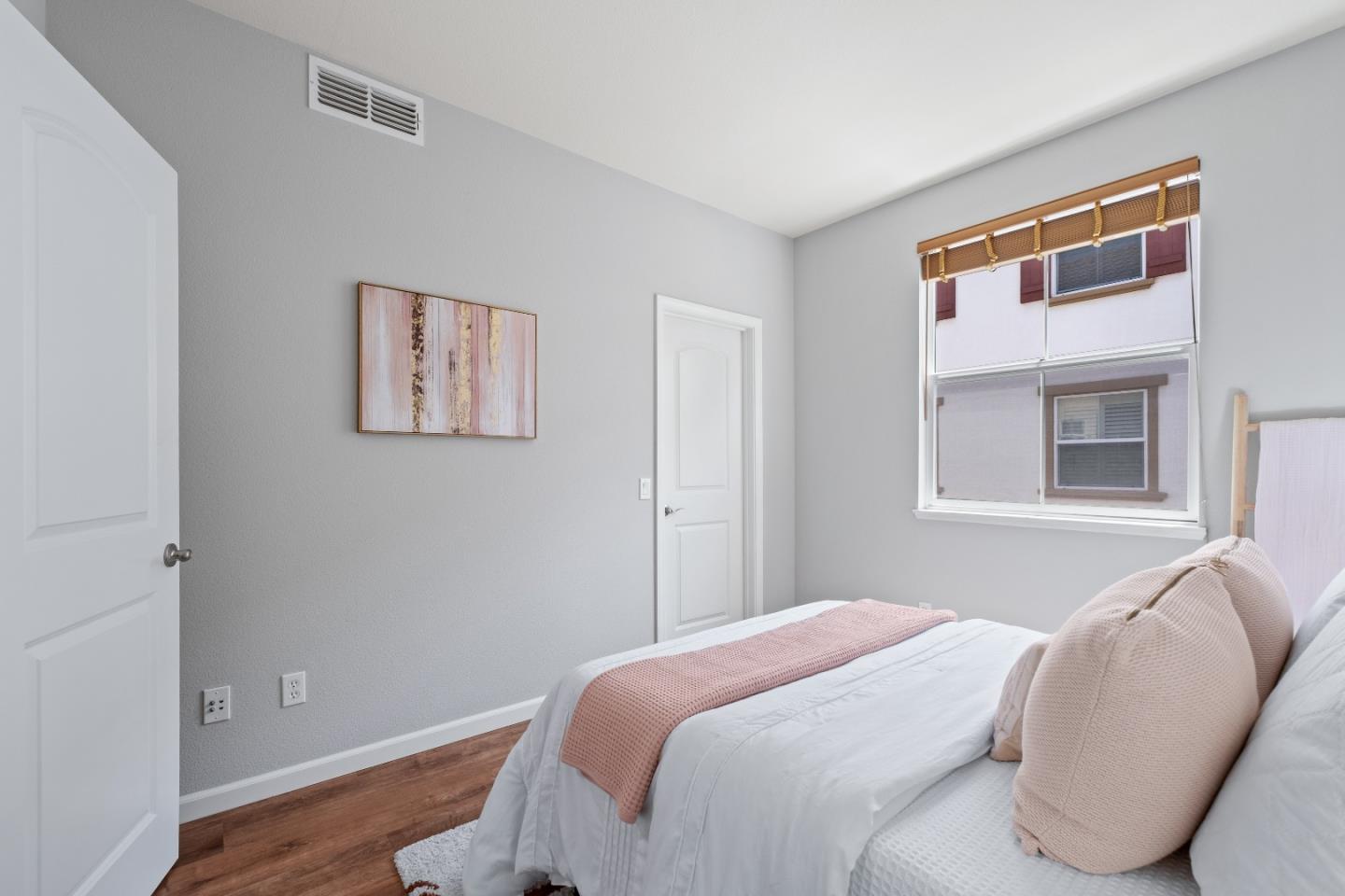 Detail Gallery Image 30 of 51 For 708 Grandview Ter, San Jose,  CA 95133 - 3 Beds | 3 Baths