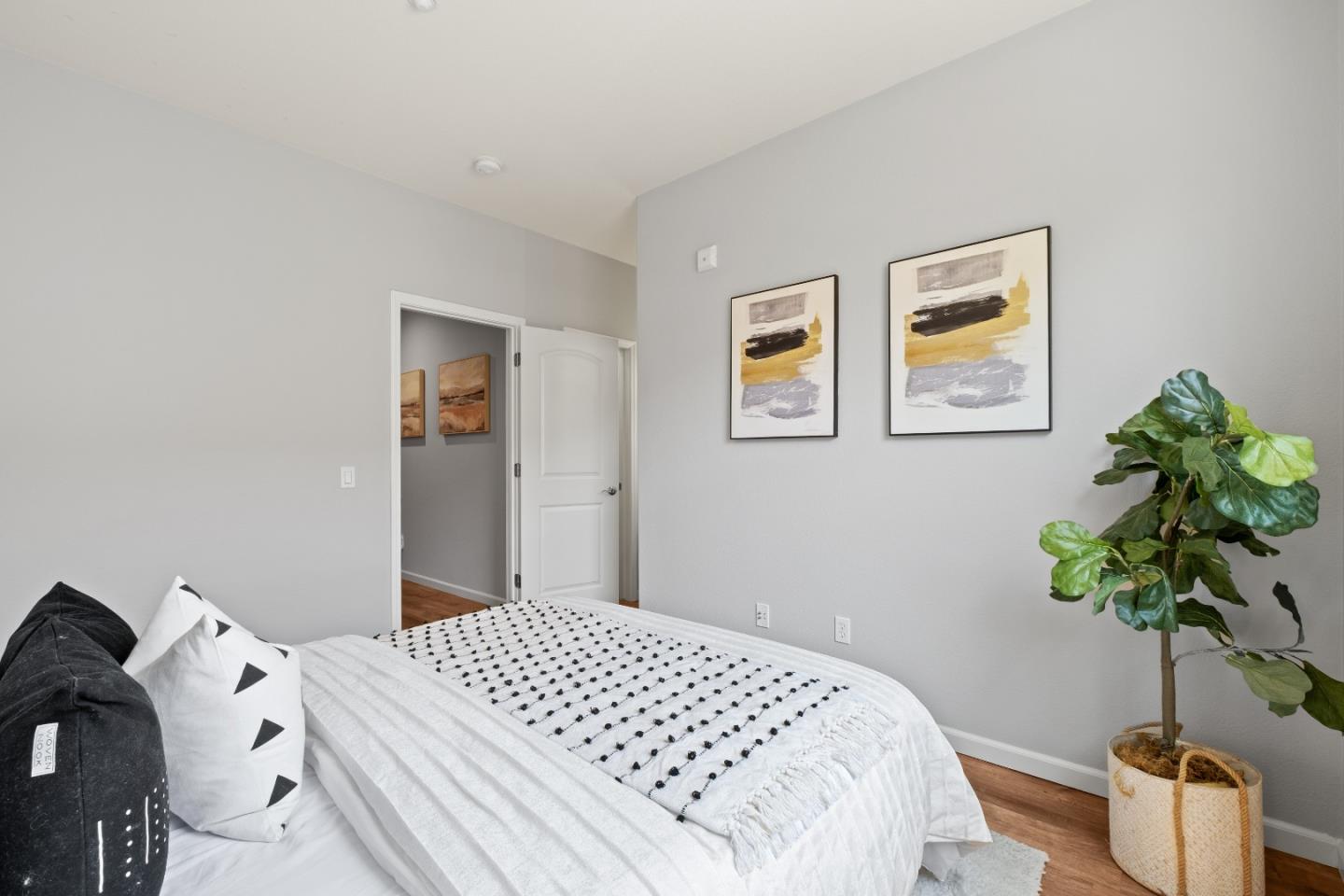 Detail Gallery Image 33 of 51 For 708 Grandview Ter, San Jose,  CA 95133 - 3 Beds | 3 Baths