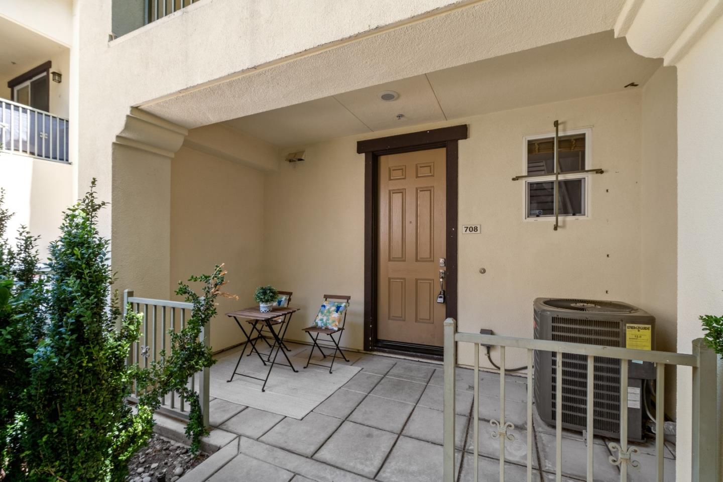 Detail Gallery Image 42 of 51 For 708 Grandview Ter, San Jose,  CA 95133 - 3 Beds | 3 Baths
