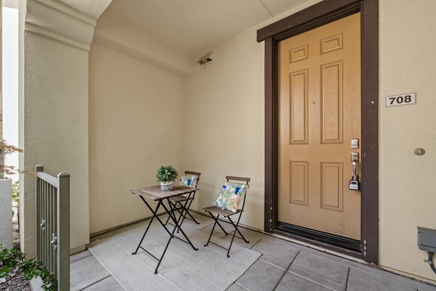 Detail Gallery Image 43 of 51 For 708 Grandview Ter, San Jose,  CA 95133 - 3 Beds | 3 Baths