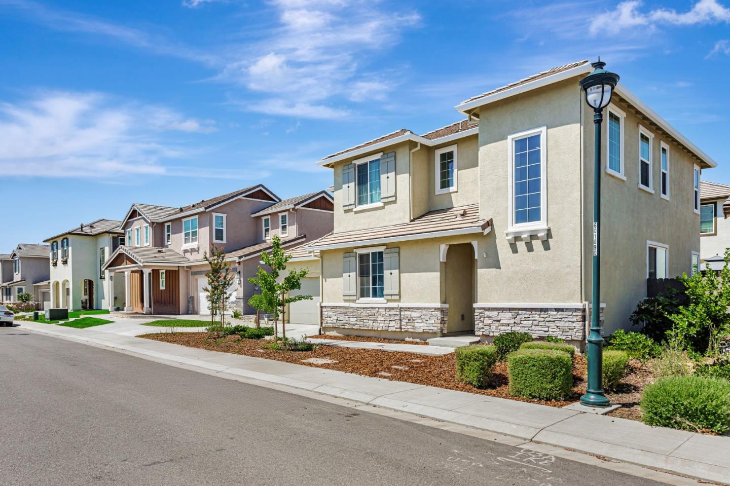 Detail Gallery Image 2 of 40 For 536 Datura Dr, Vacaville,  CA 95687 - 4 Beds | 3 Baths