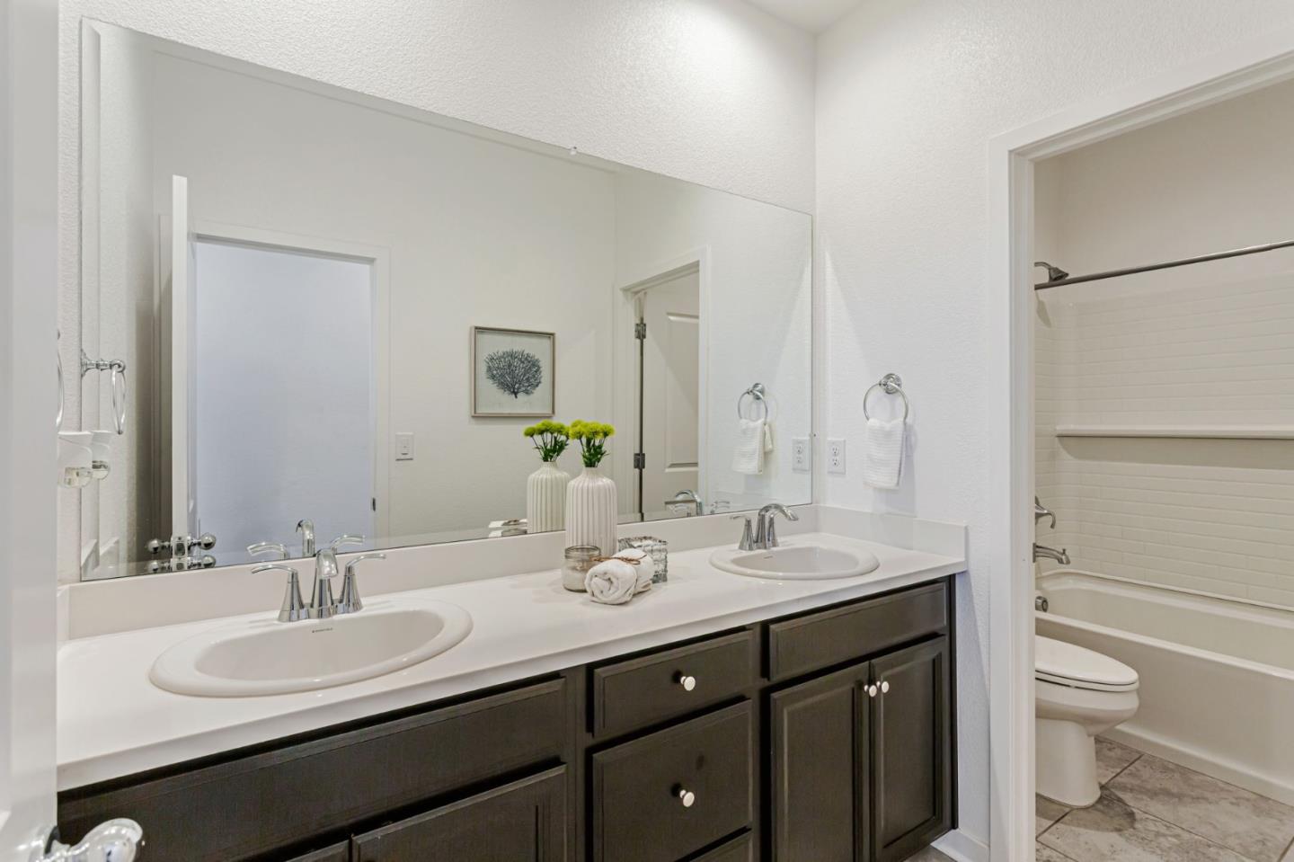 Detail Gallery Image 34 of 40 For 536 Datura Dr, Vacaville,  CA 95687 - 4 Beds | 3 Baths