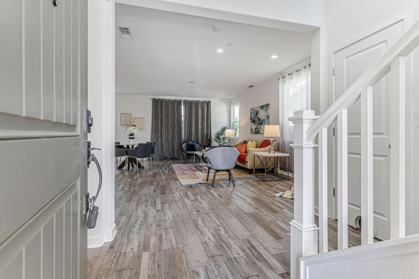 Detail Gallery Image 5 of 40 For 536 Datura Dr, Vacaville,  CA 95687 - 4 Beds | 3 Baths