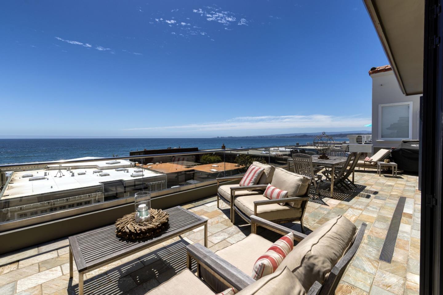 Detail Gallery Image 15 of 55 For 643 Beach Dr, Aptos,  CA 95003 - 3 Beds | 3/1 Baths
