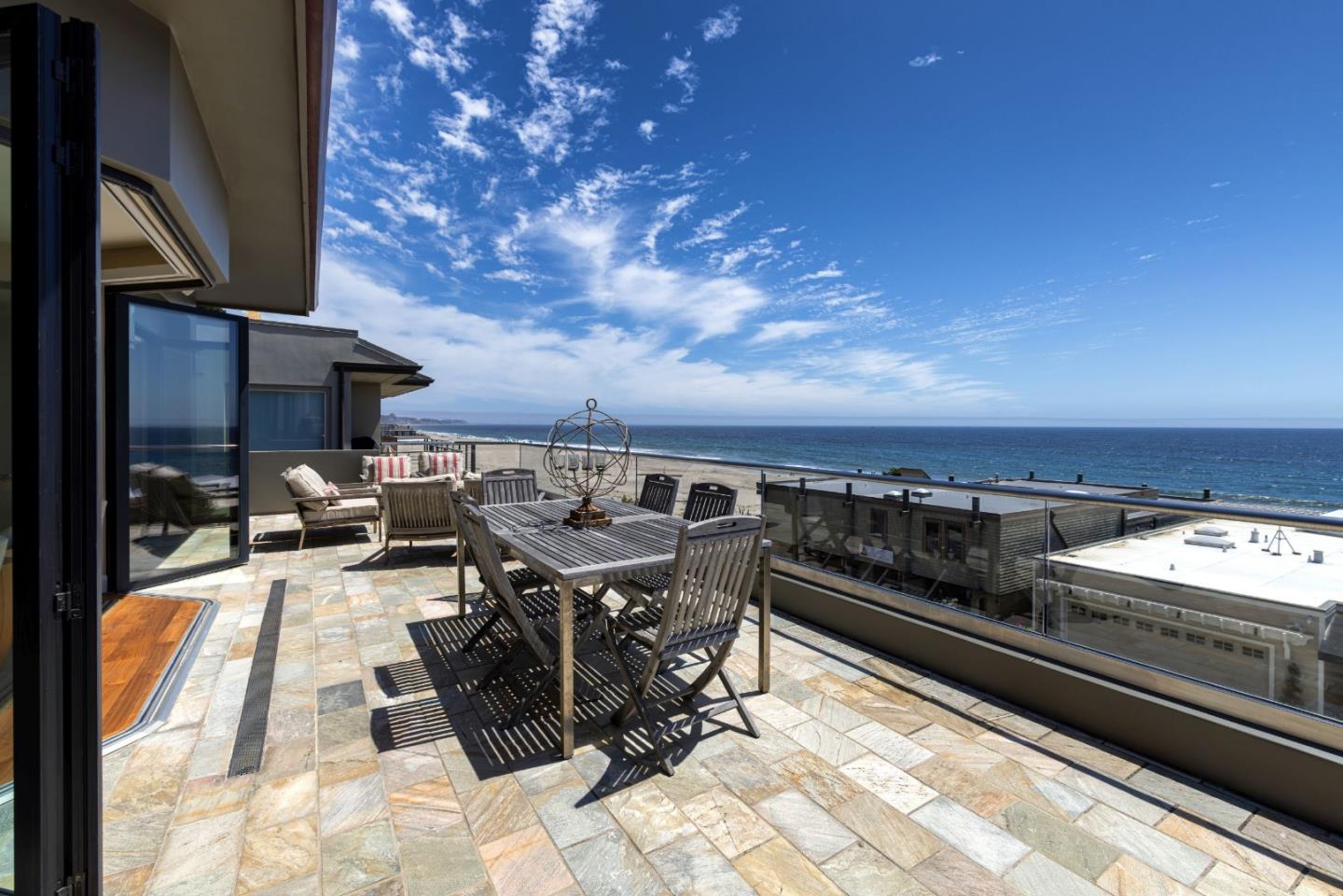 Detail Gallery Image 16 of 55 For 643 Beach Dr, Aptos,  CA 95003 - 3 Beds | 3/1 Baths