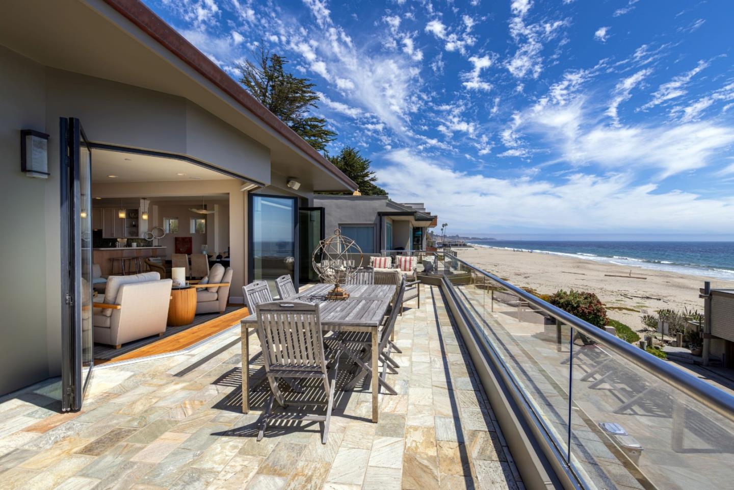 Detail Gallery Image 17 of 55 For 643 Beach Dr, Aptos,  CA 95003 - 3 Beds | 3/1 Baths