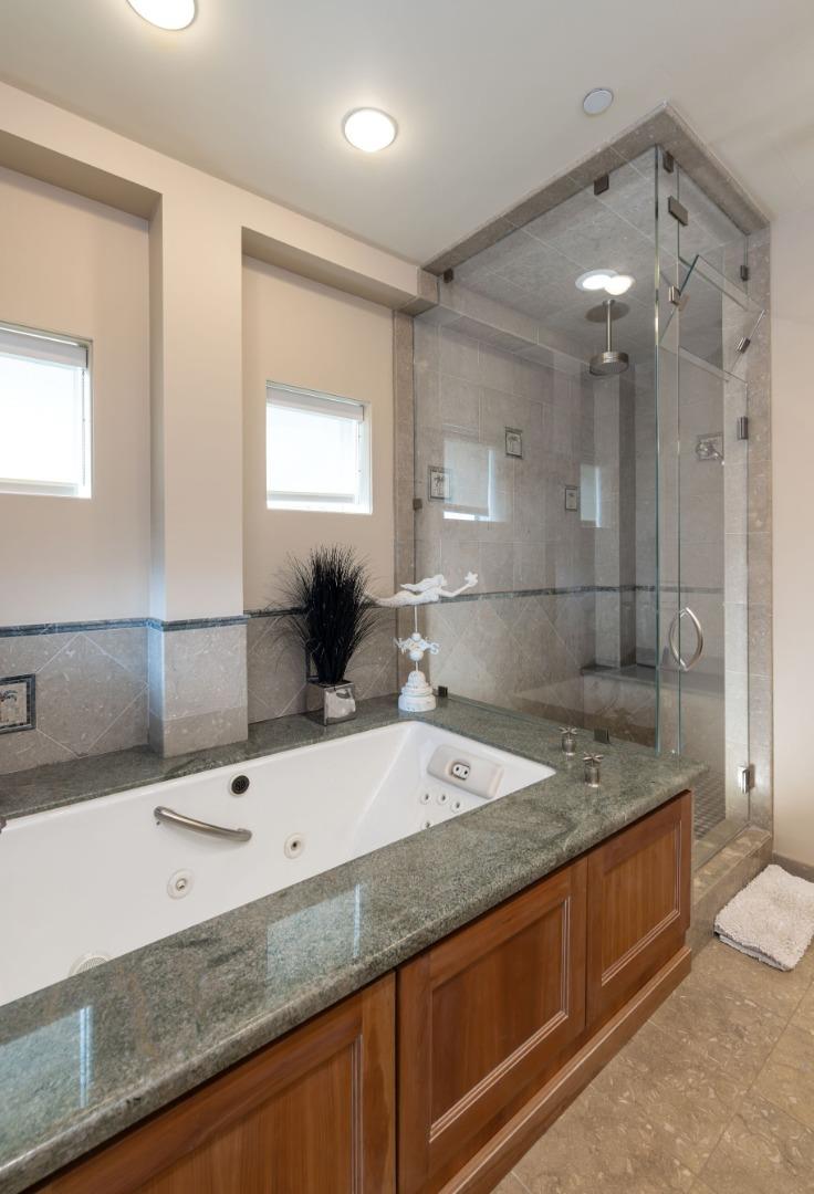 Detail Gallery Image 25 of 55 For 643 Beach Dr, Aptos,  CA 95003 - 3 Beds | 3/1 Baths