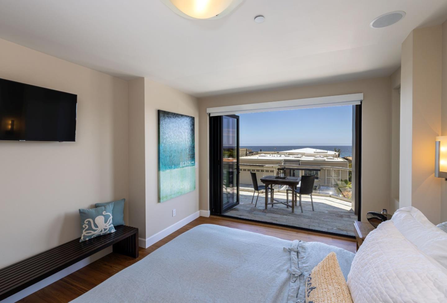 Detail Gallery Image 47 of 55 For 643 Beach Dr, Aptos,  CA 95003 - 3 Beds | 3/1 Baths