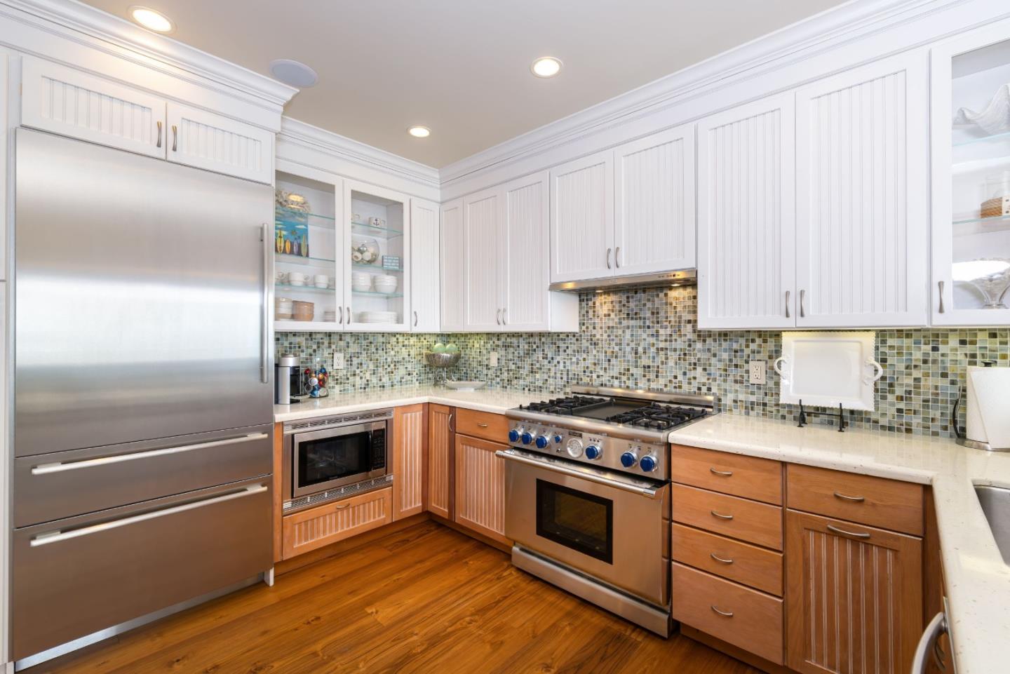 Detail Gallery Image 9 of 55 For 643 Beach Dr, Aptos,  CA 95003 - 3 Beds | 3/1 Baths