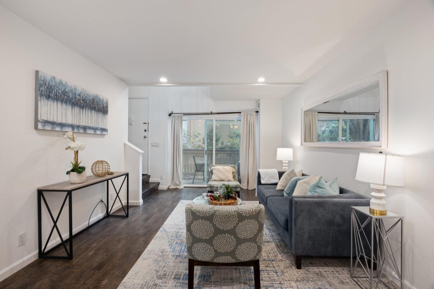 Detail Gallery Image 3 of 19 For 385 Mandarin Dr #5,  Daly City,  CA 94015 - 1 Beds | 1 Baths