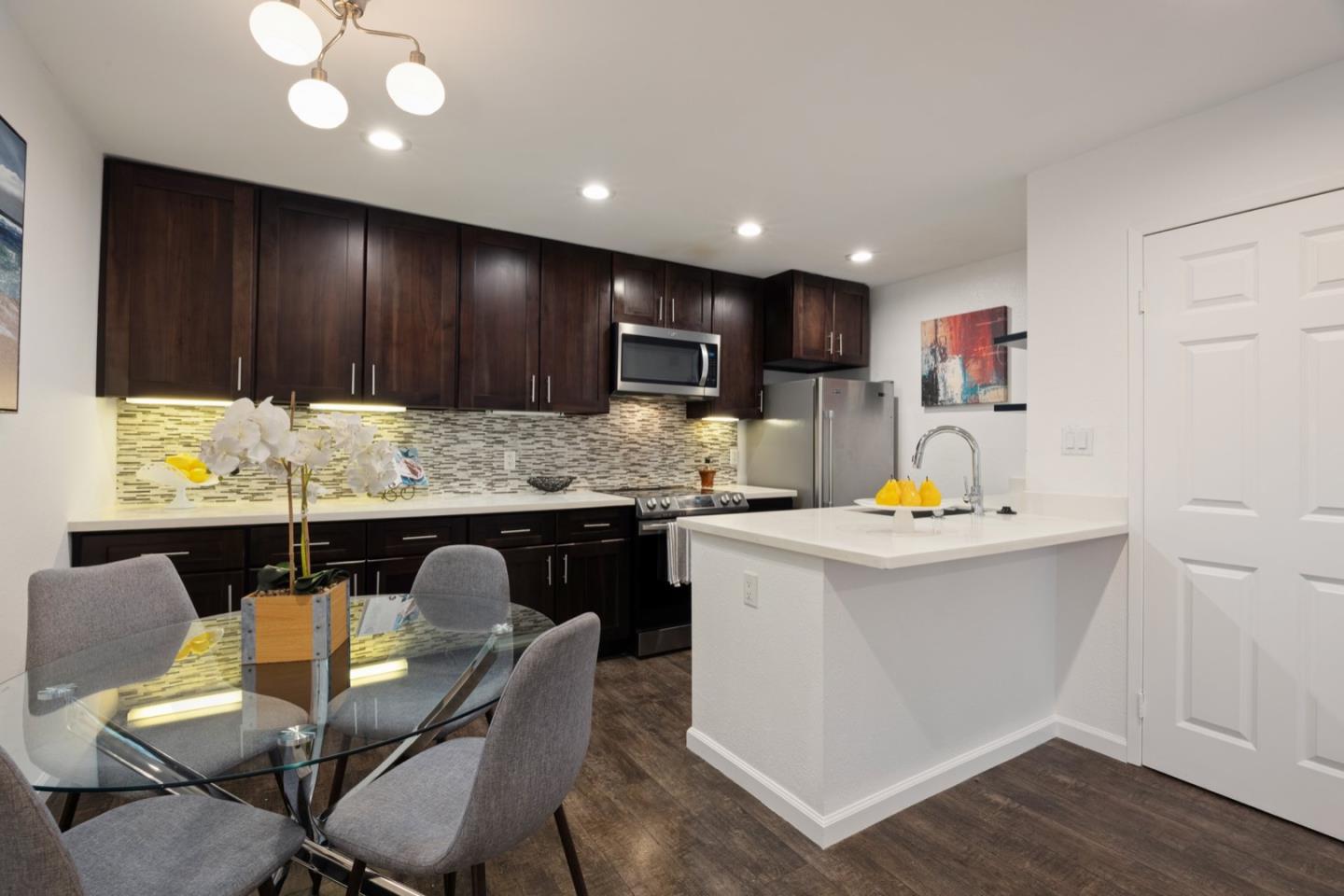 Detail Gallery Image 8 of 19 For 385 Mandarin Dr #5,  Daly City,  CA 94015 - 1 Beds | 1 Baths